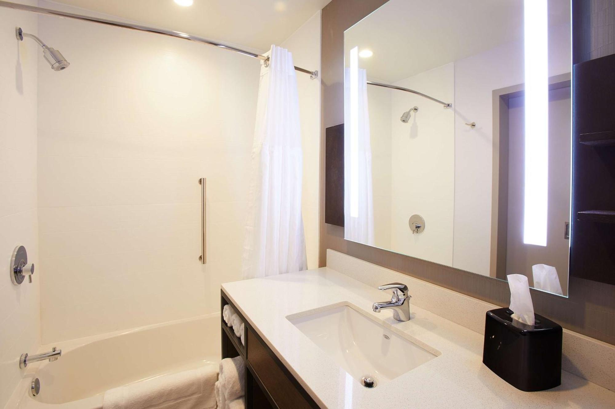 Hilton Garden Inn Elizabethtown Εξωτερικό φωτογραφία